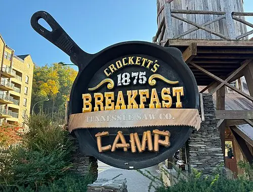 Exterior of Crockett's 1875 Breakfast Camp on the Parkway in Gatlinburg, Tennessee.