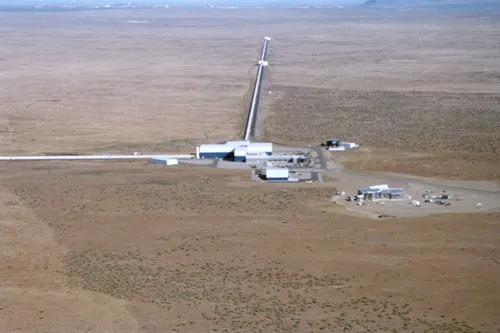 Aerial view of the LIGO Hanford site showing the two perpendicular 4-kilometer arms of the interferometer crossing the shrub-steppe.