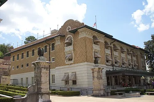 The Fordyce Bathhouse, the park visitor center, fronting Central Avenue on Bathhouse Row.