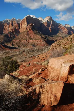 The Watchman Trail climbing a sandstone bench above Springdale and the lower Zion Canyon.