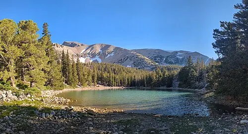 Teresa Lake, a small cirque lake on the Alpine Lakes Loop in Great Basin National Park.